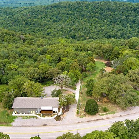 Bigfoot Hideout Hotel Winslow ภายนอก รูปภาพ