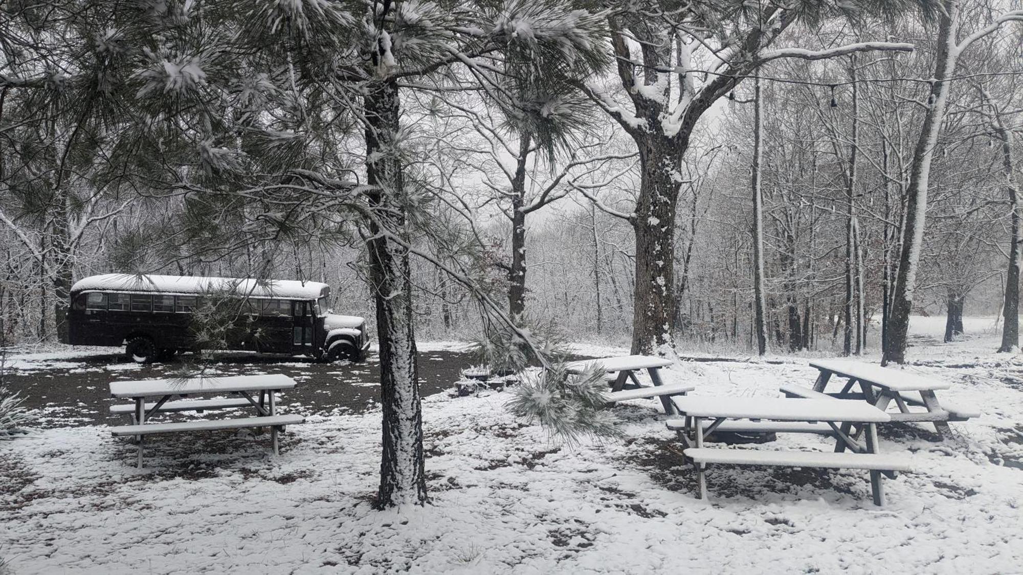 Bigfoot Hideout Hotel Winslow ภายนอก รูปภาพ